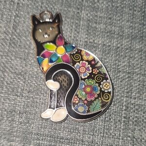 Intricate Floral Enamaled Cat Pendant